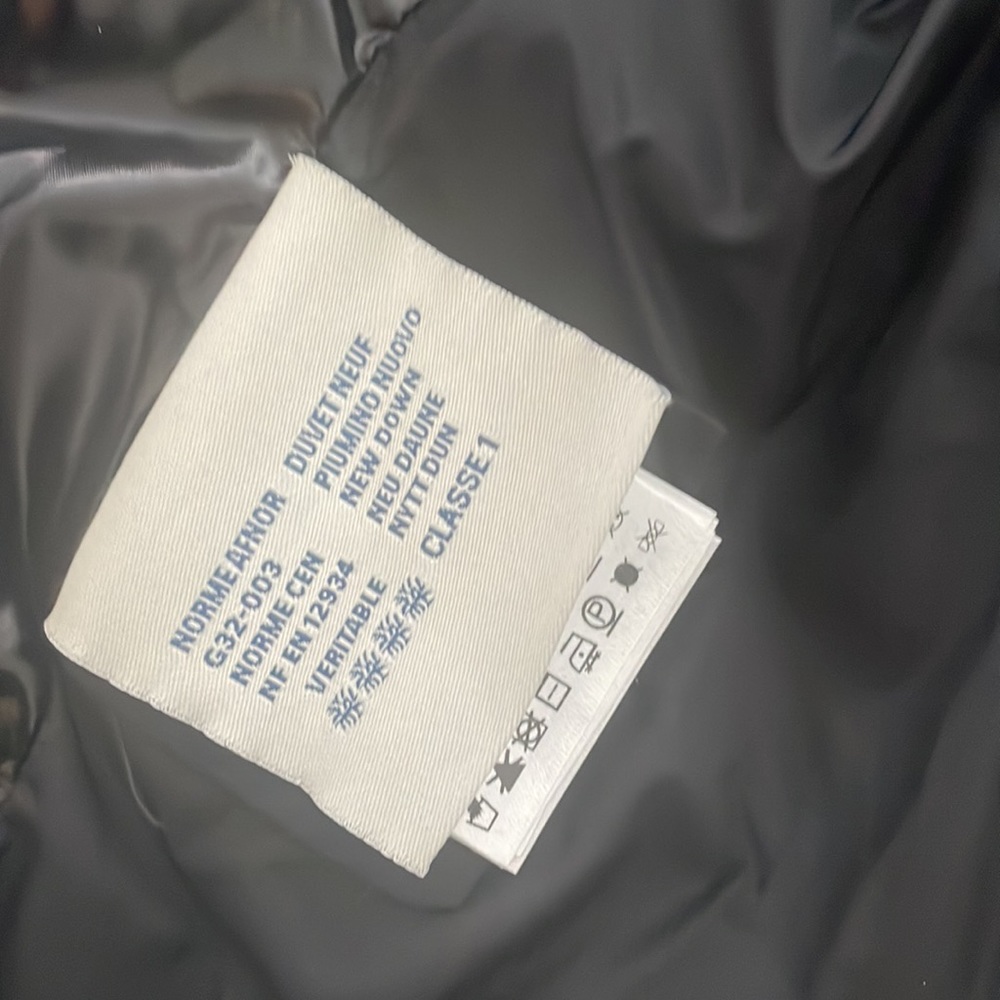 Auth Moncler Down Jacket - image 6